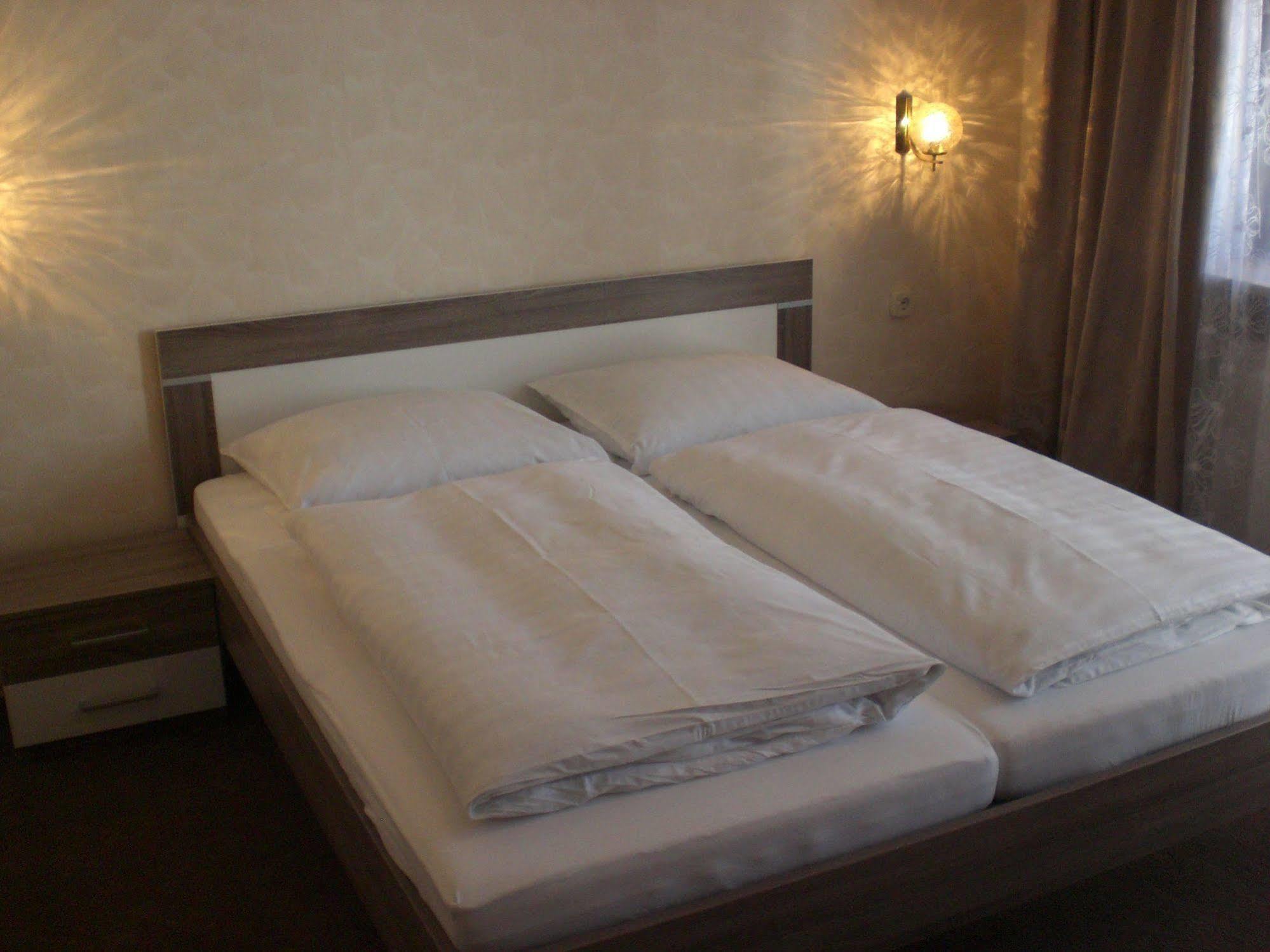 Hotel Pension Bluechersruh 巴特贝内克因费希特 外观 照片